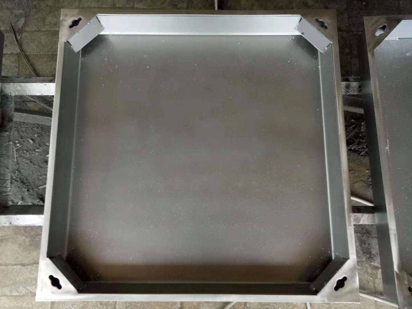 不锈钢隐形井盖及产品